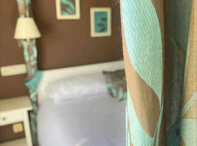 El Botero Guest house *